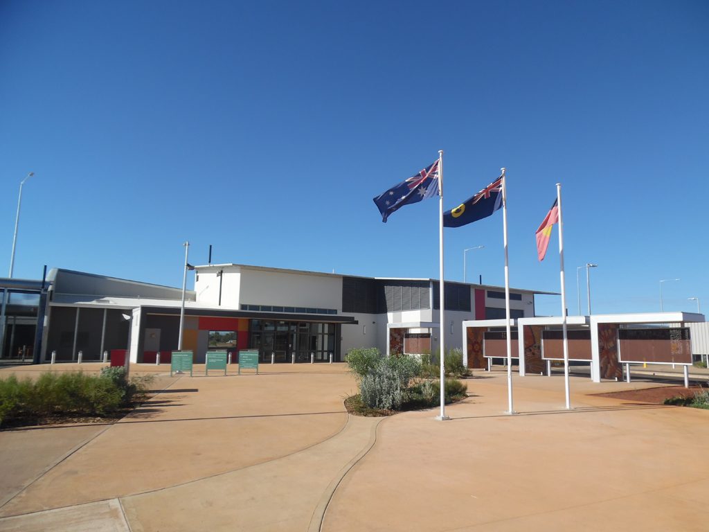 Image of the entrace to Eastern Goldfields Regional Prison